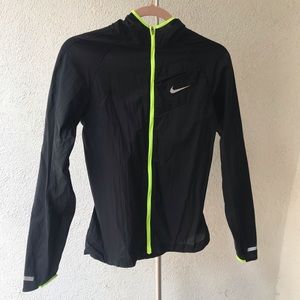 Nike Activewear Reflective Jacket in black - XS